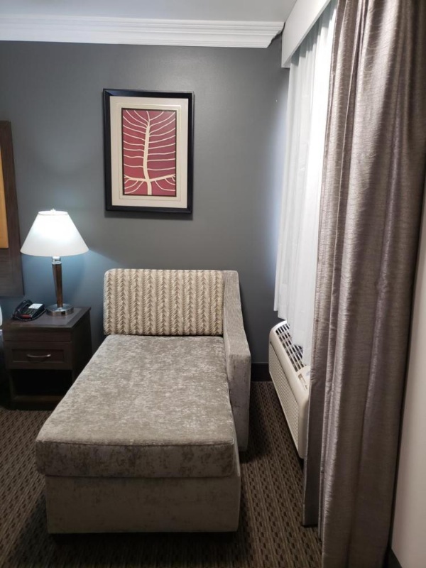 Portofino Inn Burbank image 10